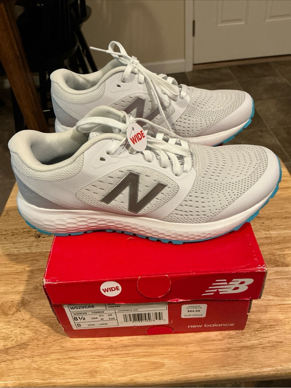 2020 New Balance Women’s Running Course W520CA6 White/Blue 8.5D Wide NEW w/Box